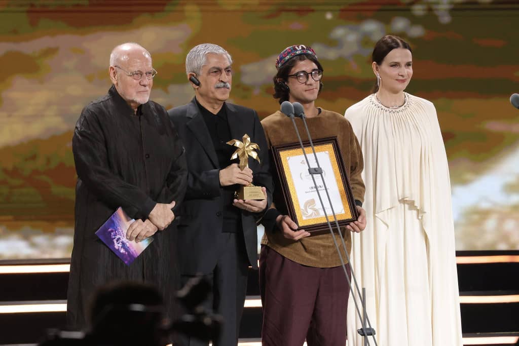 Marco Muler Juliette Binoche Black Rabbit White Rabbit